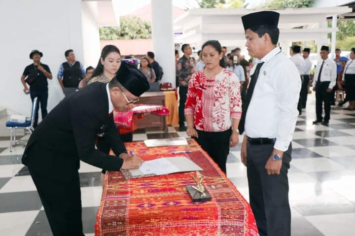 Pelantikan Pejabat di Lingkup Pemkab Toba Diharapkan Membawa Semangat Baru