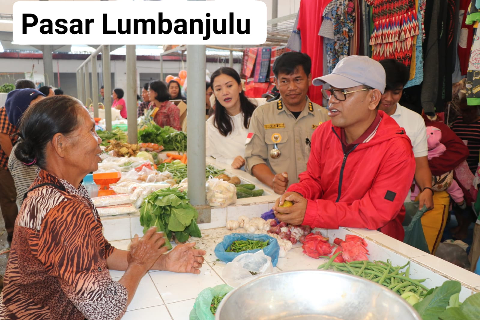 Serunya Berbelanja di Pasar Lumbanjulu,Tutup Jam 10.00 WIB.