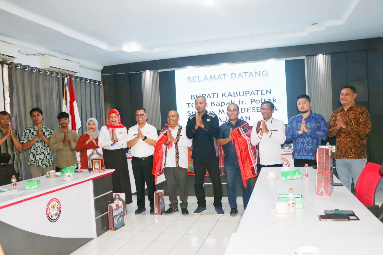 Bupati Toba Berharap KPID Sumut Dorong Masifnya Konten Budaya 