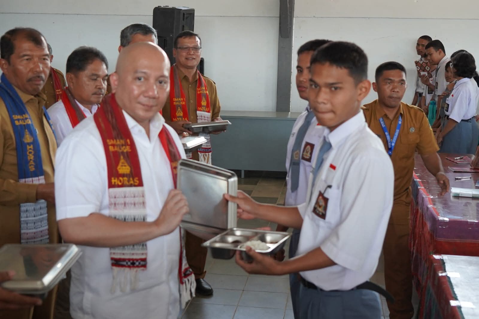 Wabup Toba Dampingi Sabam Rajagukguk Tinjau MBG di Toba