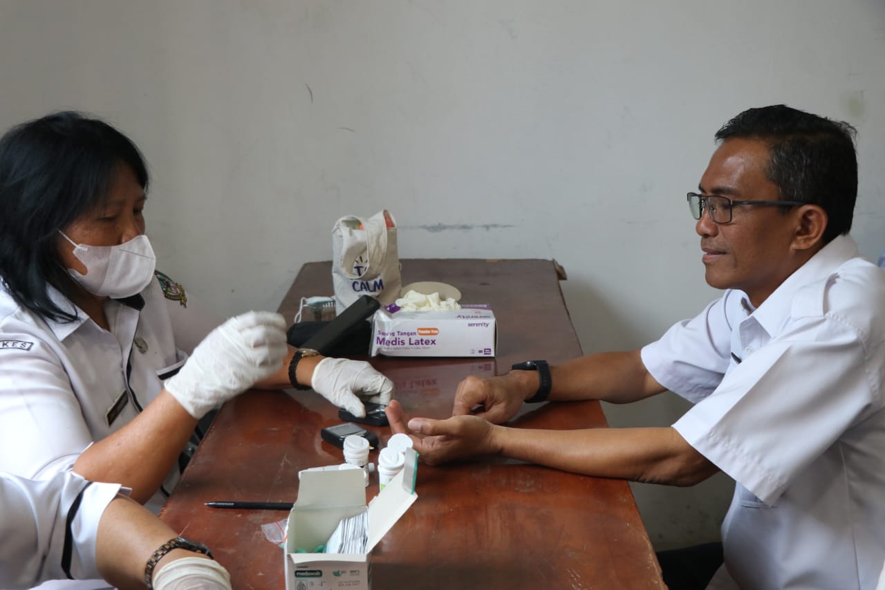 Puskesmas Soposurung Lakukan Pemeriksaan Kesehatan Gratis Untuk Pegawai
