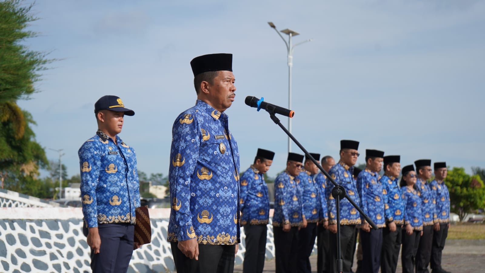 Wakil Bupati Toba Sampaikan Beberapa Hal Saat Apel Kesadaran Nasional