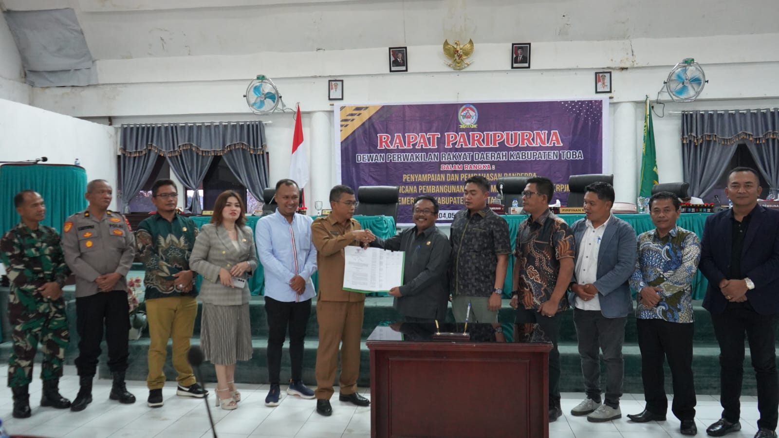 Semua Fraksi DPRD Toba Setujui Ranperda RPJMD Tahun 2025-2029 Menjadi Perda