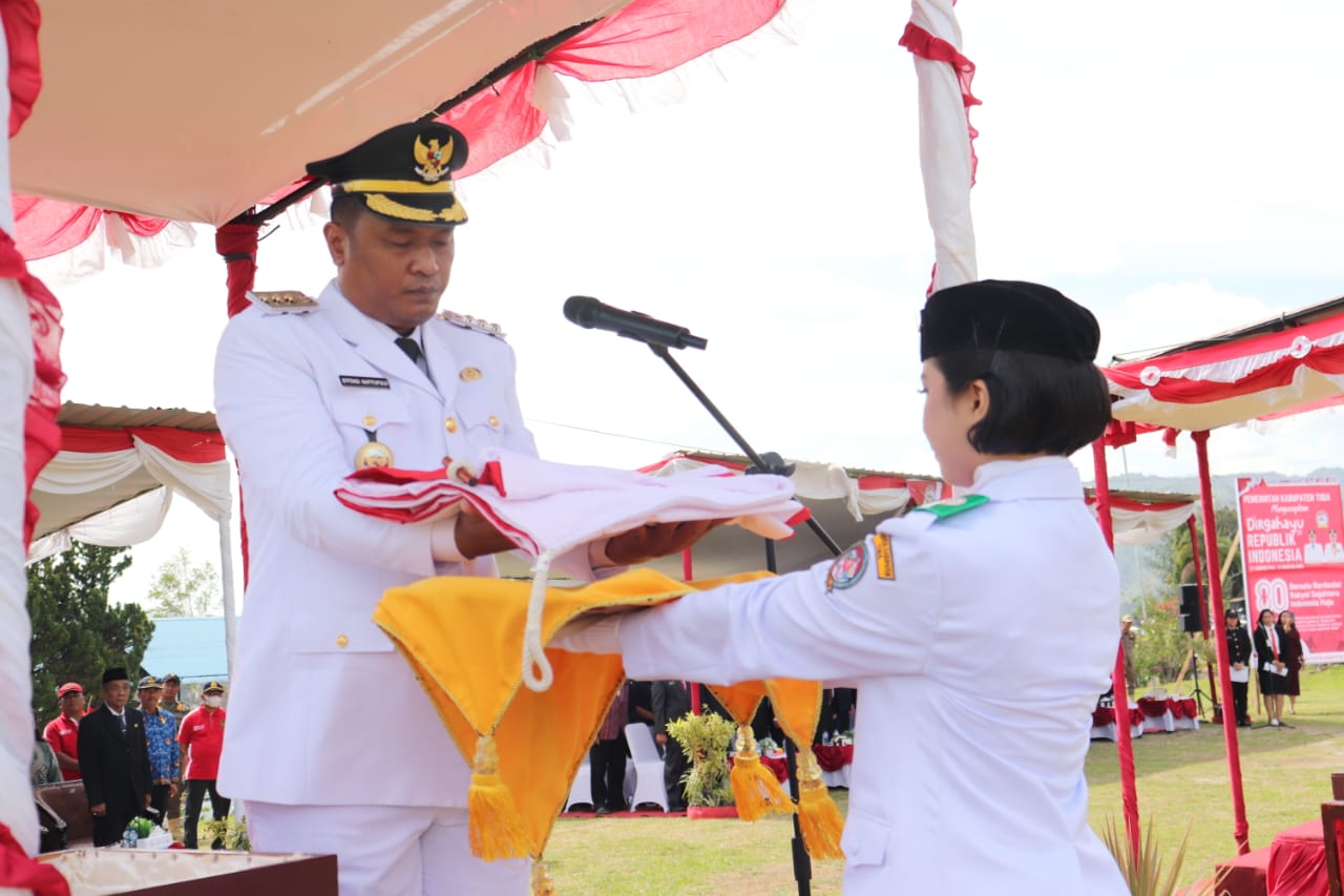 Pengibaran Bendera Pusaka Berhasil Sempurna
