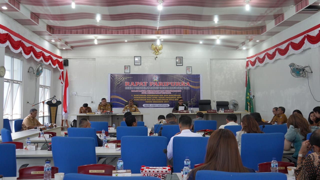 DPRD Toba Gelar Rapat Paripurna Bahas Perubahan KUA-PPAS 2026 dan KUA-PPAS APBD 2027