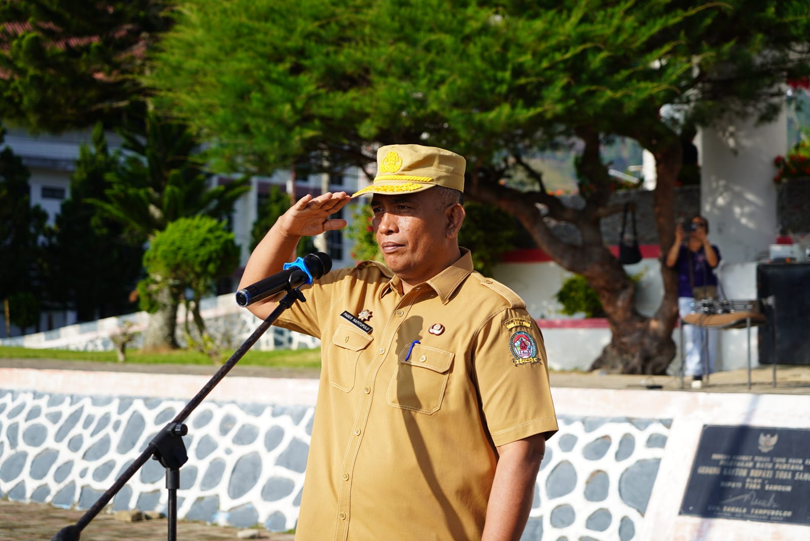 Sekda Toba Pimpin Apel Gabungan ASN, Minta OPD Percepat Serapan Anggaran