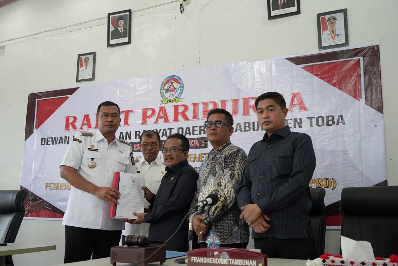 Bupati Toba Sampaikan Nota Pengantar P-APBD 2026