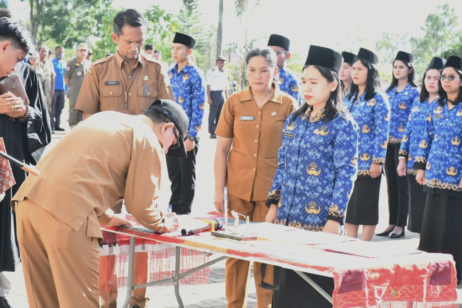 141 CPNS Pemkab Toba Diambil Sumpah dan Janji PNS