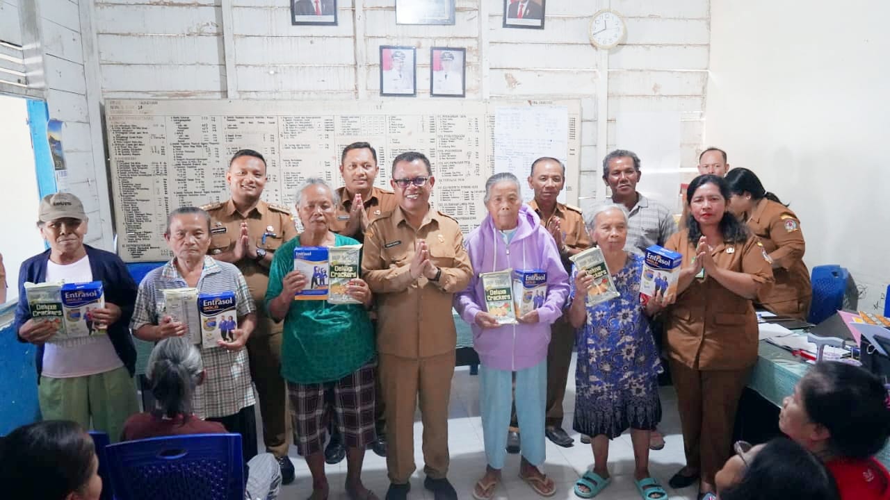 Serahkan Pemberian Makanan Tambahan, Bupati Berpesan 'Kesehatan Harta Kekayaan Sejati