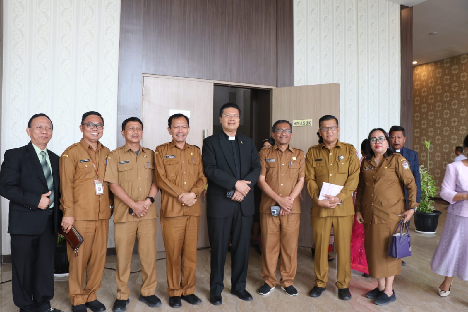 Bupati Toba: Bibelvrouw HKBP Melayani Jemaat dengan Menabur Sukacita, Ramah dan Lembut