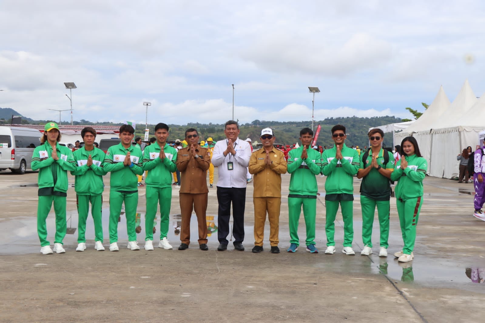 Bupati Toba Ceritakan Histori Danau Toba Kepada para Kontingen Ski Air