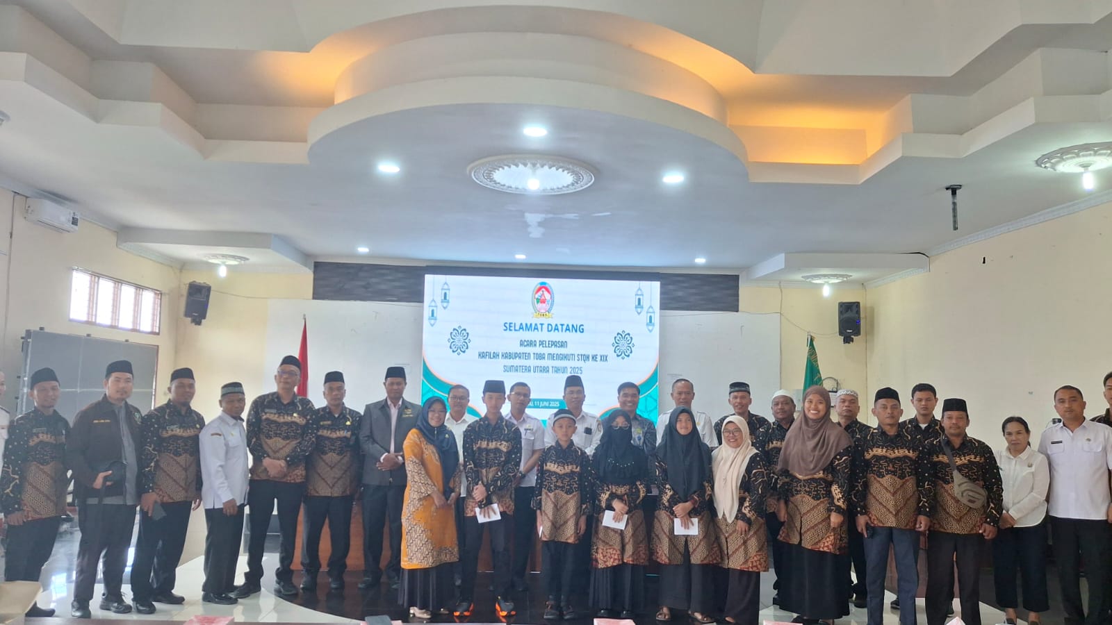 Pemkab Toba Lepas Perwakilan Toba Ikuti Seleksi Tilawatil Qur’an dan Hadis Tingkat Provinsi Sumut 