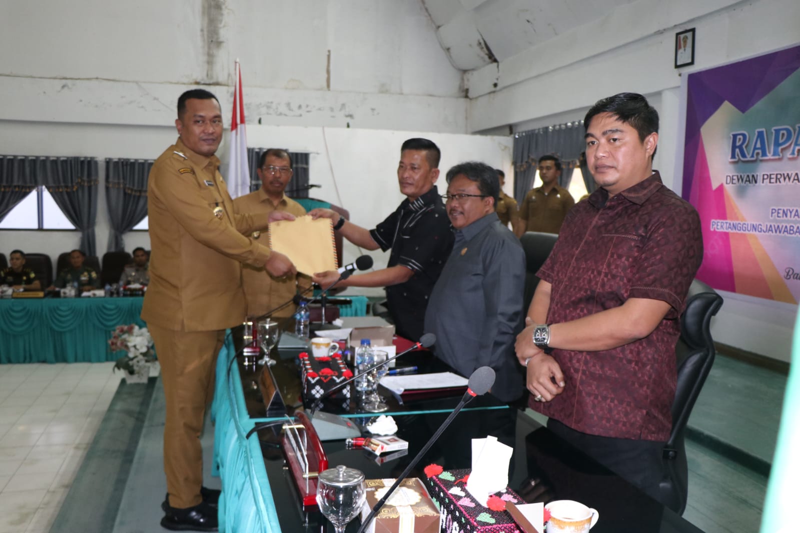 Bupati Toba Sampaikan Nota Pengantar Ranperda Pertanggungjawaban APBD TA 2024