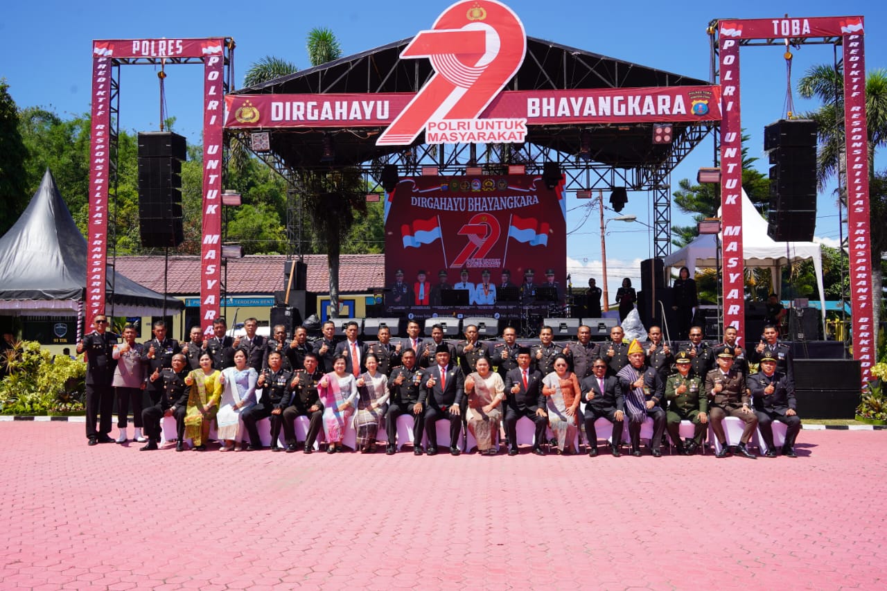HUT ke- 79 Bhayangkara , Bupati Toba Sampaikan Terima Kasih Untuk Polres Toba