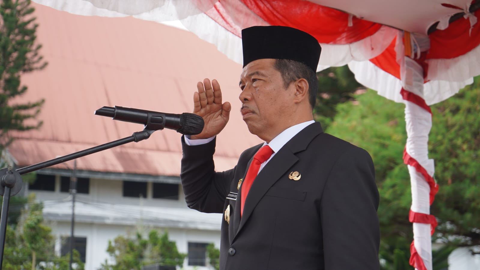 Wabup Toba Bacakan Pidato Menpora, Tekankan Generasi Patriotik, Gigih, dan Berempati