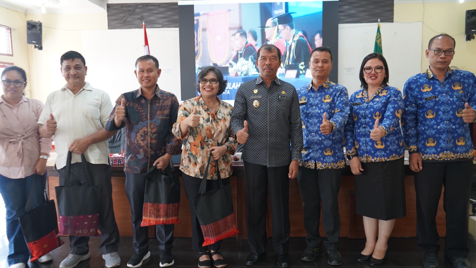 Mahasiswa Pertanian UHN Medan PPL di Toba, Wabup Minta Mahasiswa Seriusi Sektor Pertanian